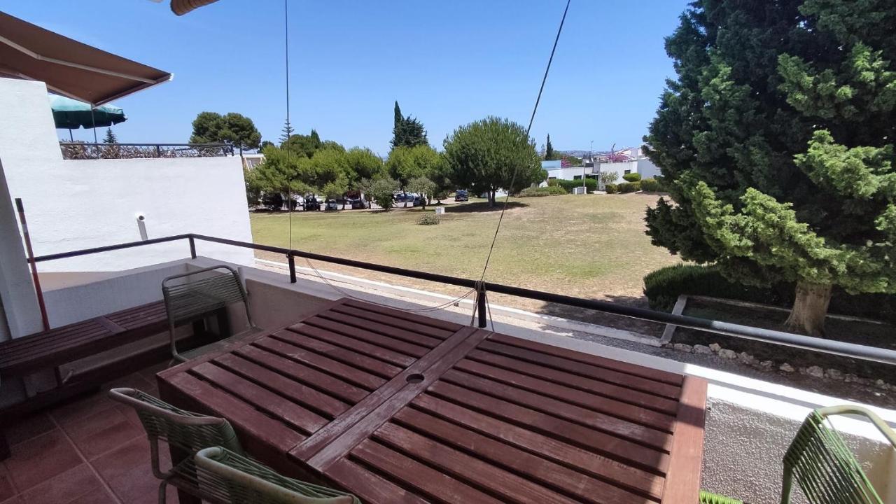 01 Sra Da Rocha Com Piscina E Ac - Casas & Papeis Διαμέρισμα Armação de Pêra Εξωτερικό φωτογραφία